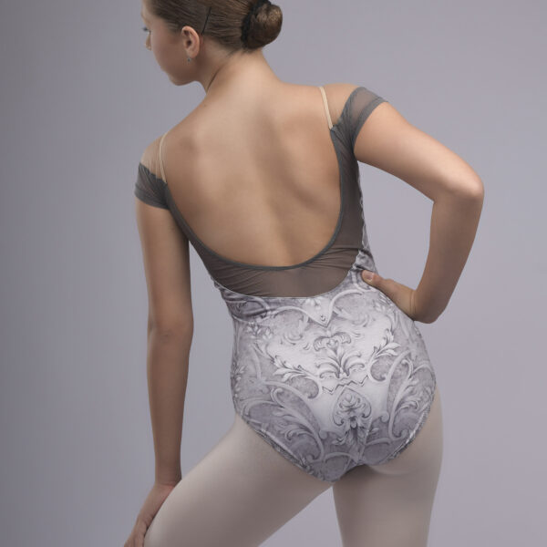 Alternative view of Silver Baroque