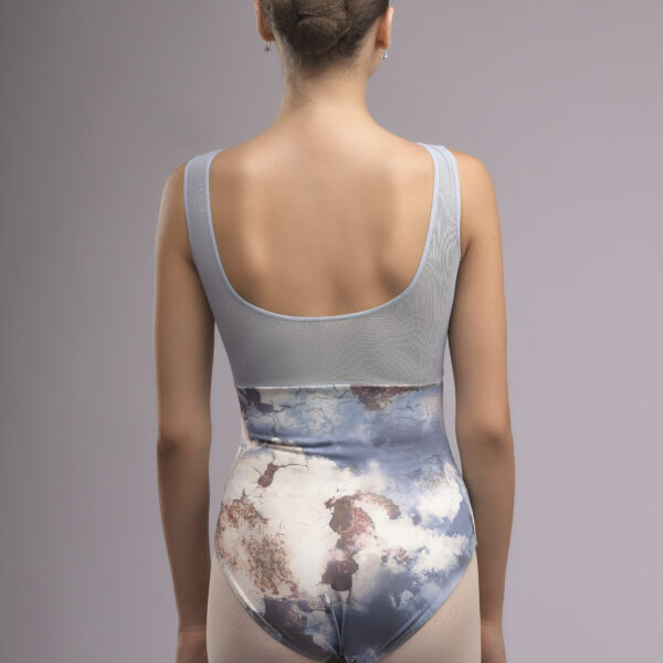 Alternative view of Marble Sky