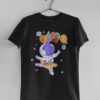 Tricou pentru fetițe cu design Galaxy Ballerina și planete colorate.