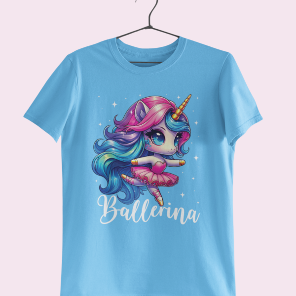 Tricou pentru fetițe cu unicorn balerină colorat.