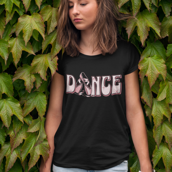 Tricou pentru balerine cu inscripția „Dance” și design cu poante roz negru