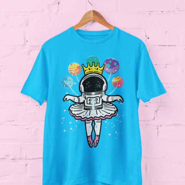 Tricou pentru fetițe cu design balerină astronaut și coroană.